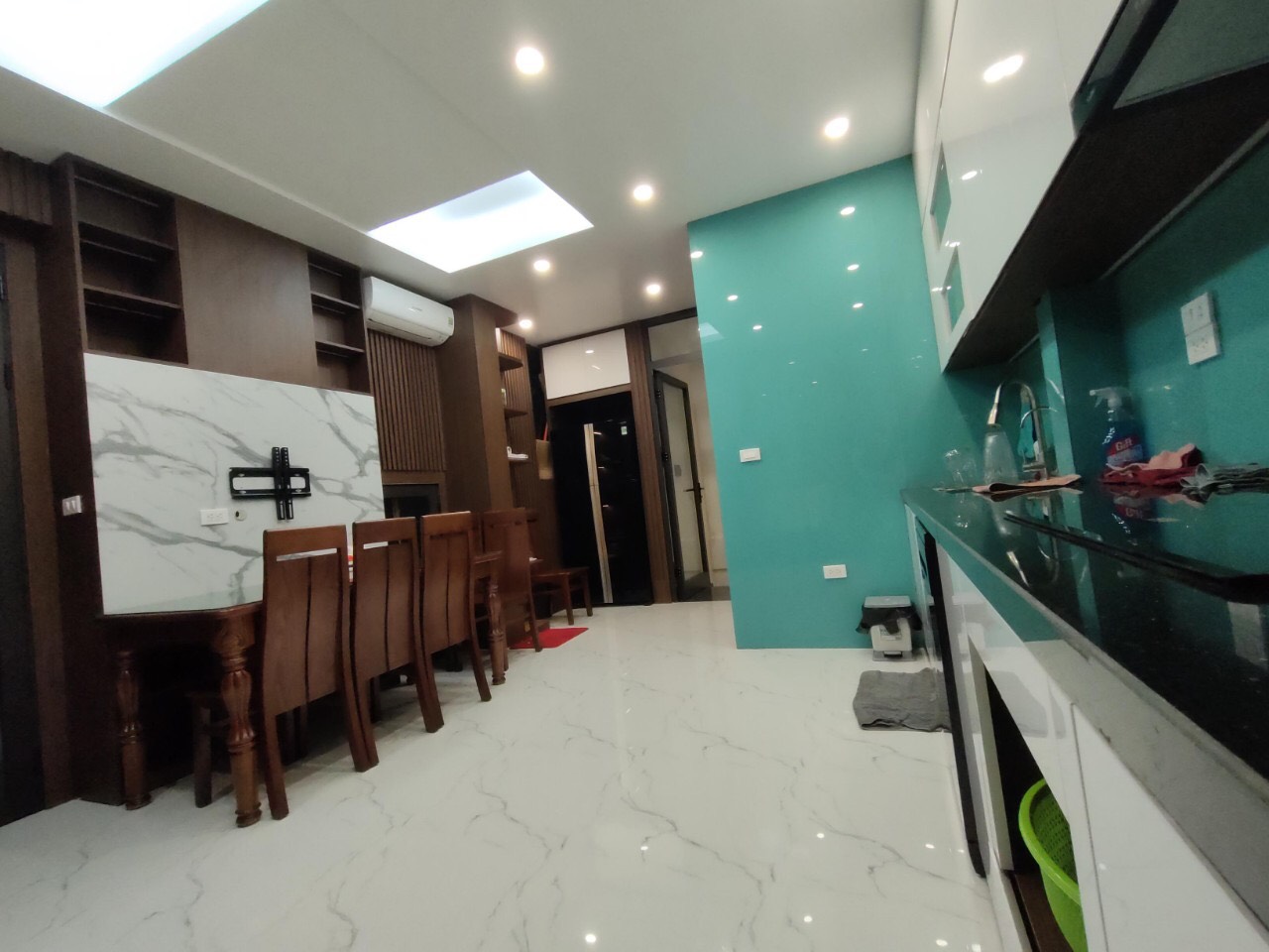 2 CHO THUÊ PHÒNG TRỌ phố Thái Hà, Đống Đa, Hà Nội