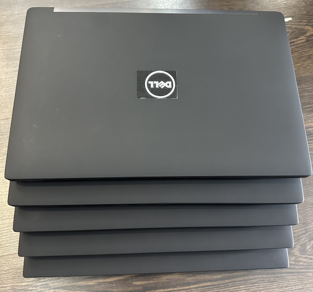 1 Dell 7490 i7
