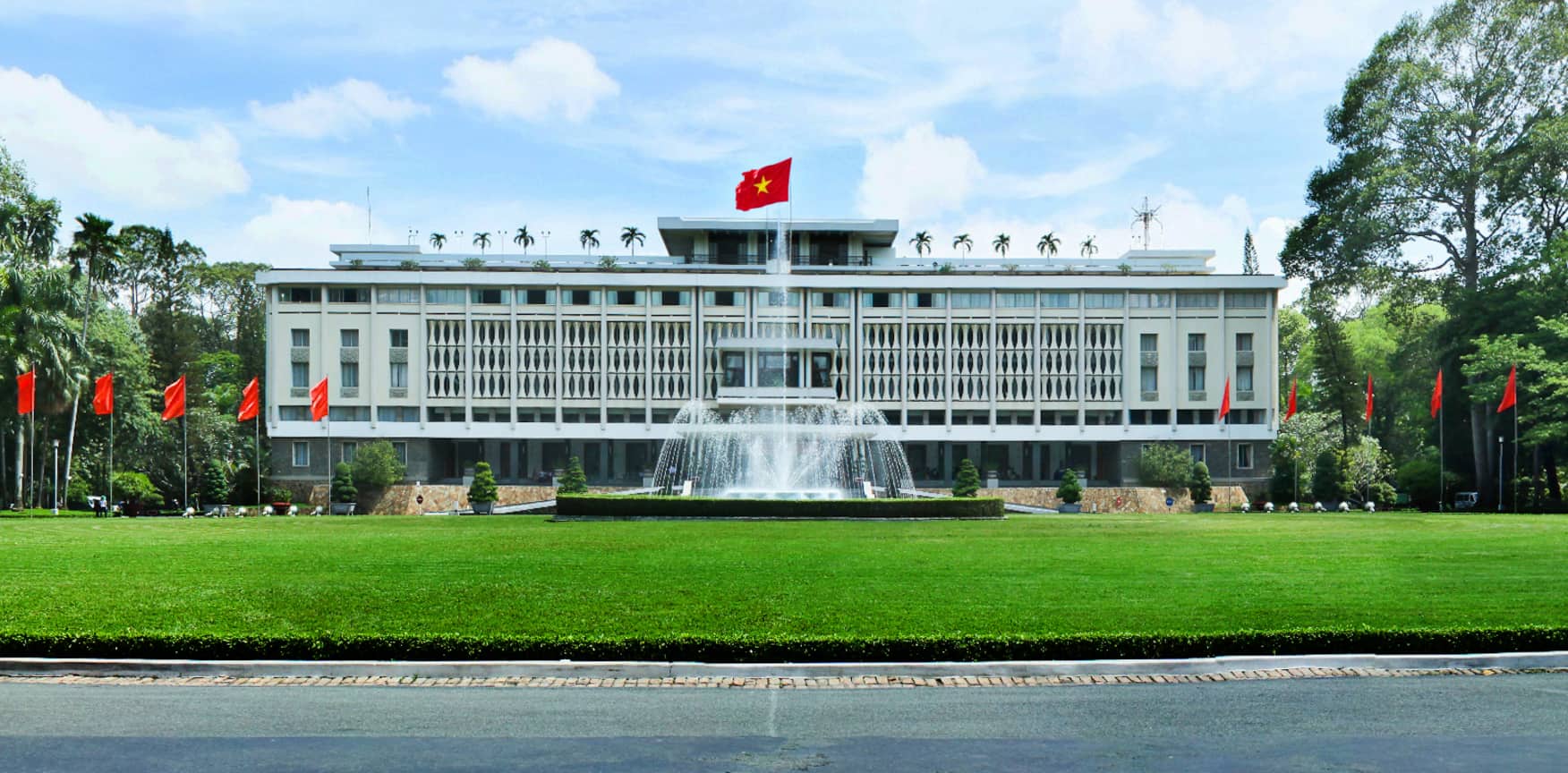 Du lịch Thành phố Hồ Chí Minh: Khám phá Sài Gòn hoa lệ