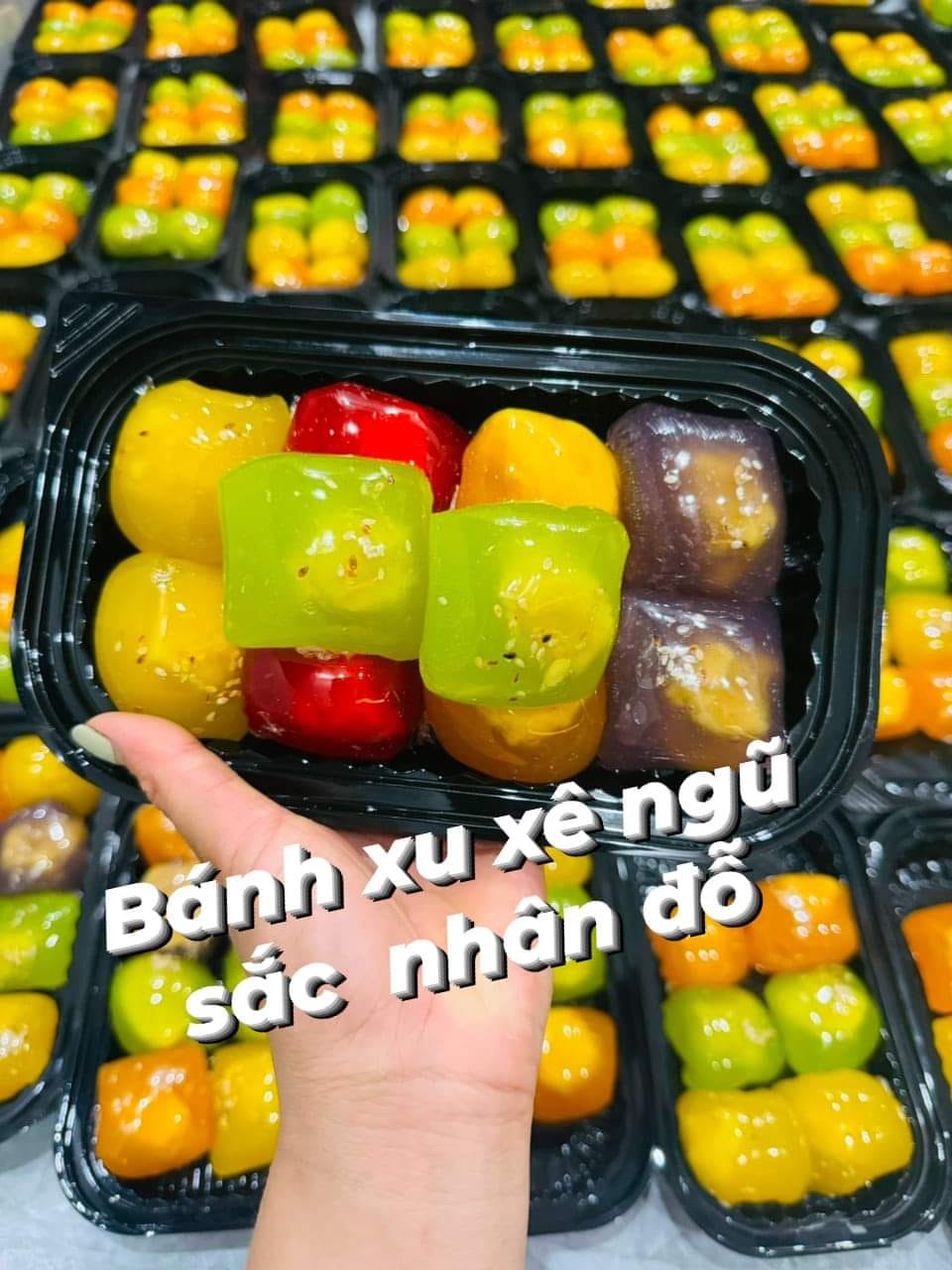 3 Cung cấp Bánh cốm Nguyễn Ninh Bánh xu xê nhân cốm xào dừa Bánh xu xê ngũ sắc nhân đỗ Bánh mochi cốm