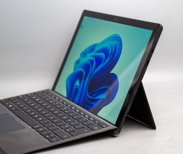 2 Surface Pro 6   SSD 256GB   core i5   RAM 8GB   19788 SALE OFF