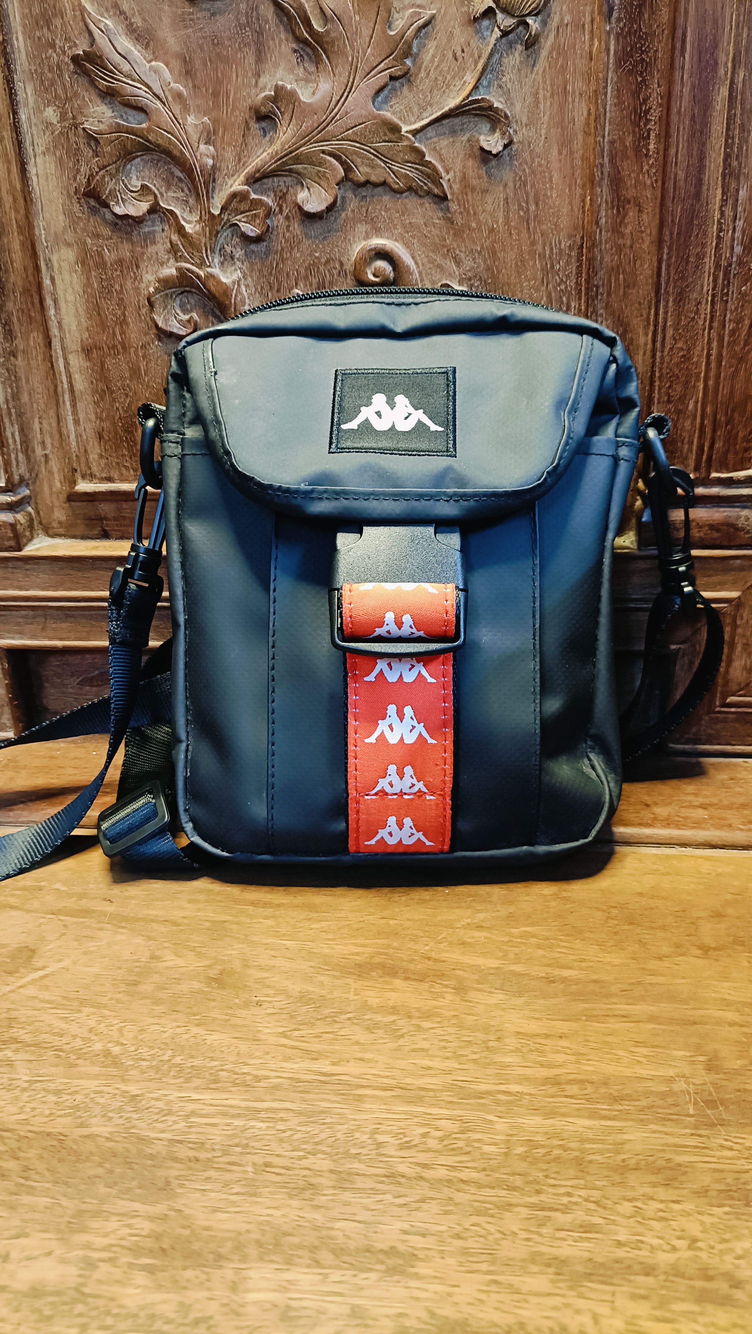 Túi đeo chéo nam nữ KAPPA .