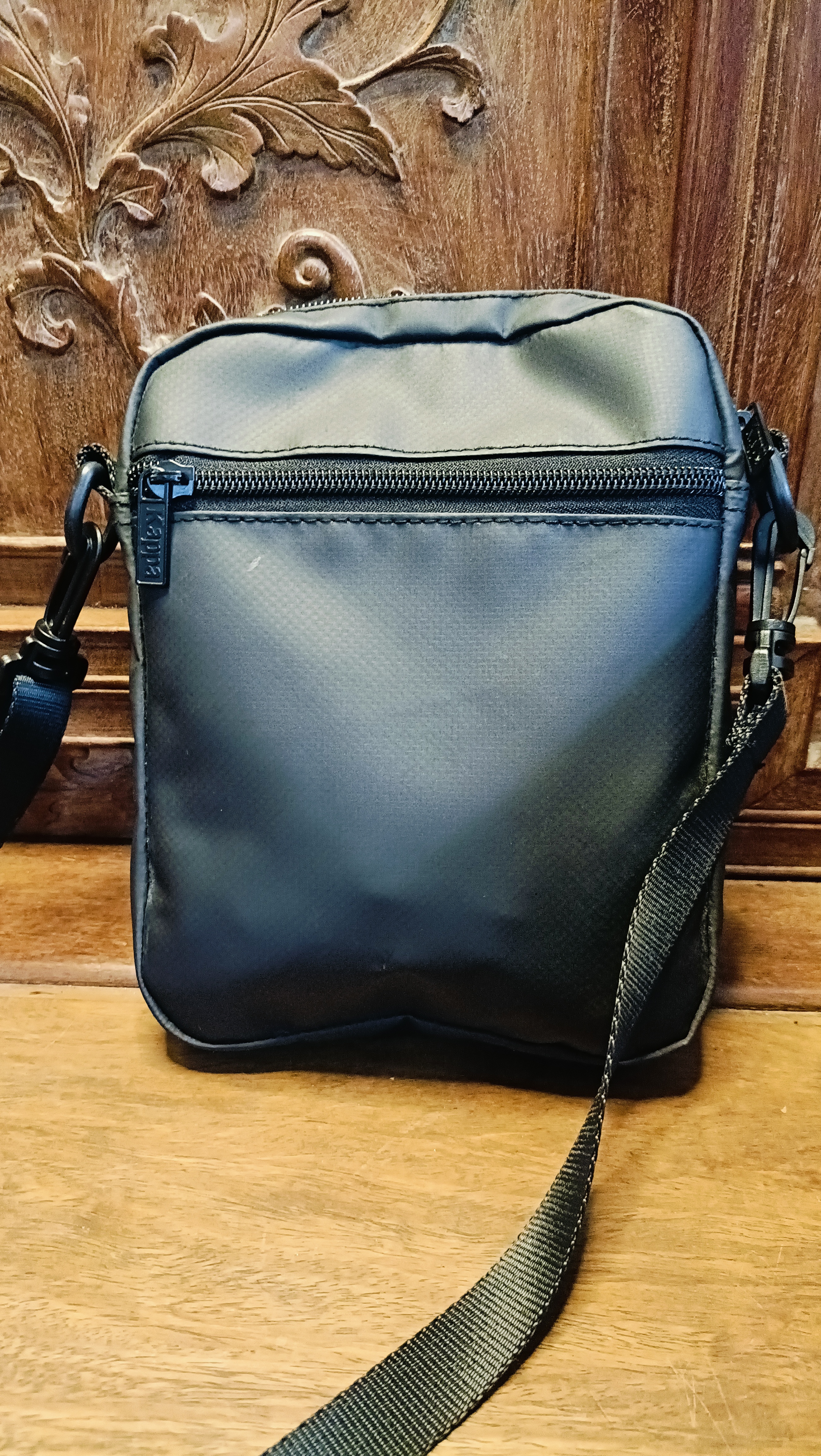 4 Túi đeo chéo nam nữ KAPPA .