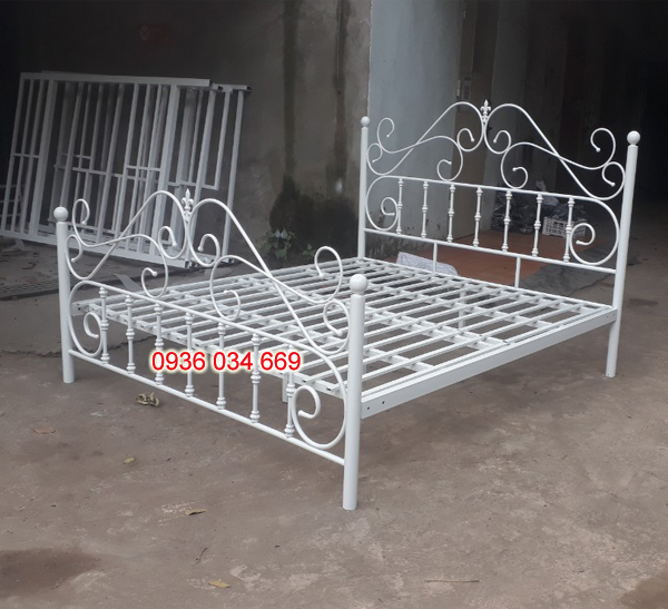 4 Giường sắt đẹp mỹ thuật giá bao nhiêu 4 Giường sắt đẹp mỹ thuật giá bao nhiêu