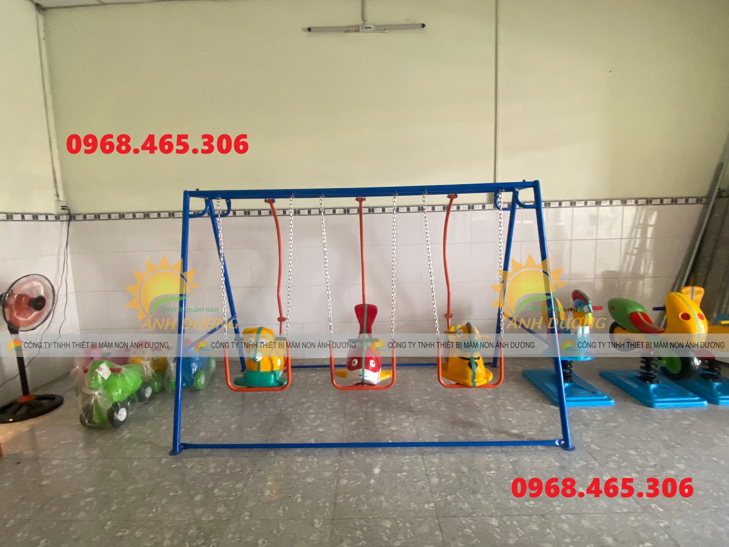 4 Xích đu 3 con thú 3 chỗ ngồi dành cho trẻ em, xích đu cho bé mầm non 4 Xích đu 3 con thú 3 chỗ ngồi dành cho trẻ em, xích đu cho bé mầm non