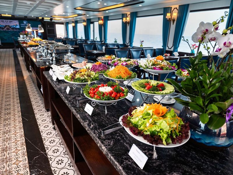 4 Tour Ăn Tối Trên Du Thuyền Hạ Long - Khuyến Mại 4 Tour Ăn Tối Trên Du Thuyền Hạ Long - Khuyến Mại