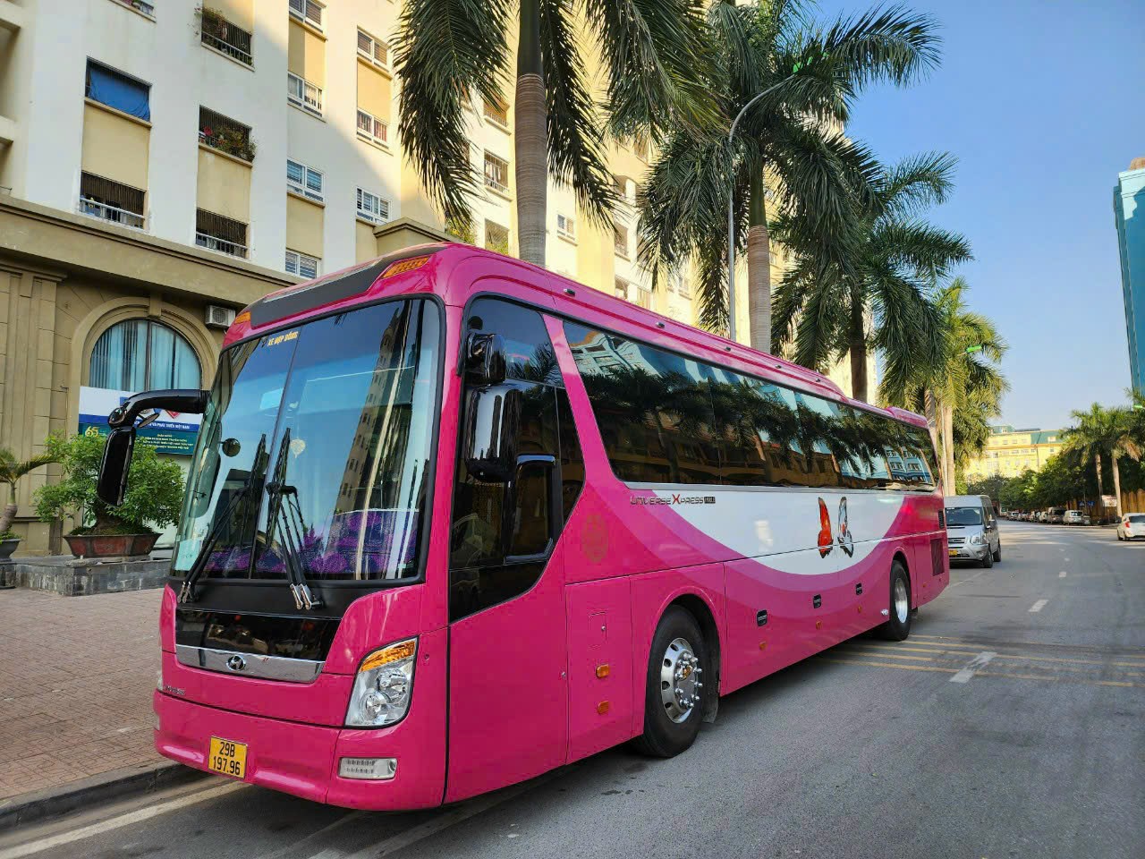 1/7 Công ty Lâm An cho thuê xe du lịch trong nước Bắc - Trung - Nam