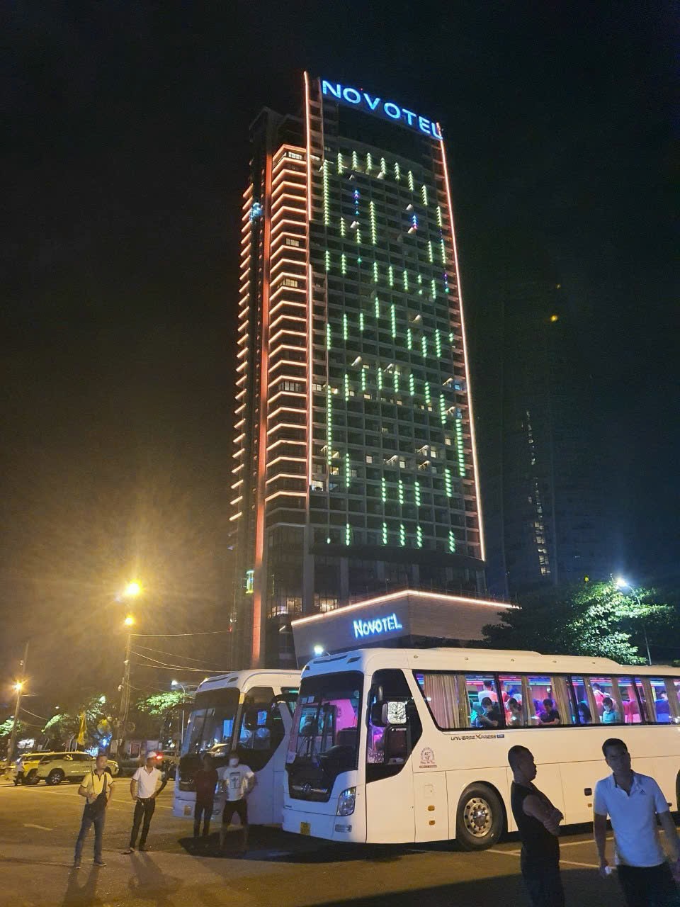 2 1/7 Công ty Lâm An cho thuê xe du lịch trong nước Bắc - Trung - Nam