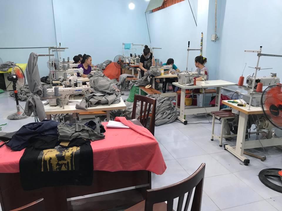 Aó ầm từ thiện cho học sinh vùng cao Aó ầm từ thiện cho học sinh vùng cao