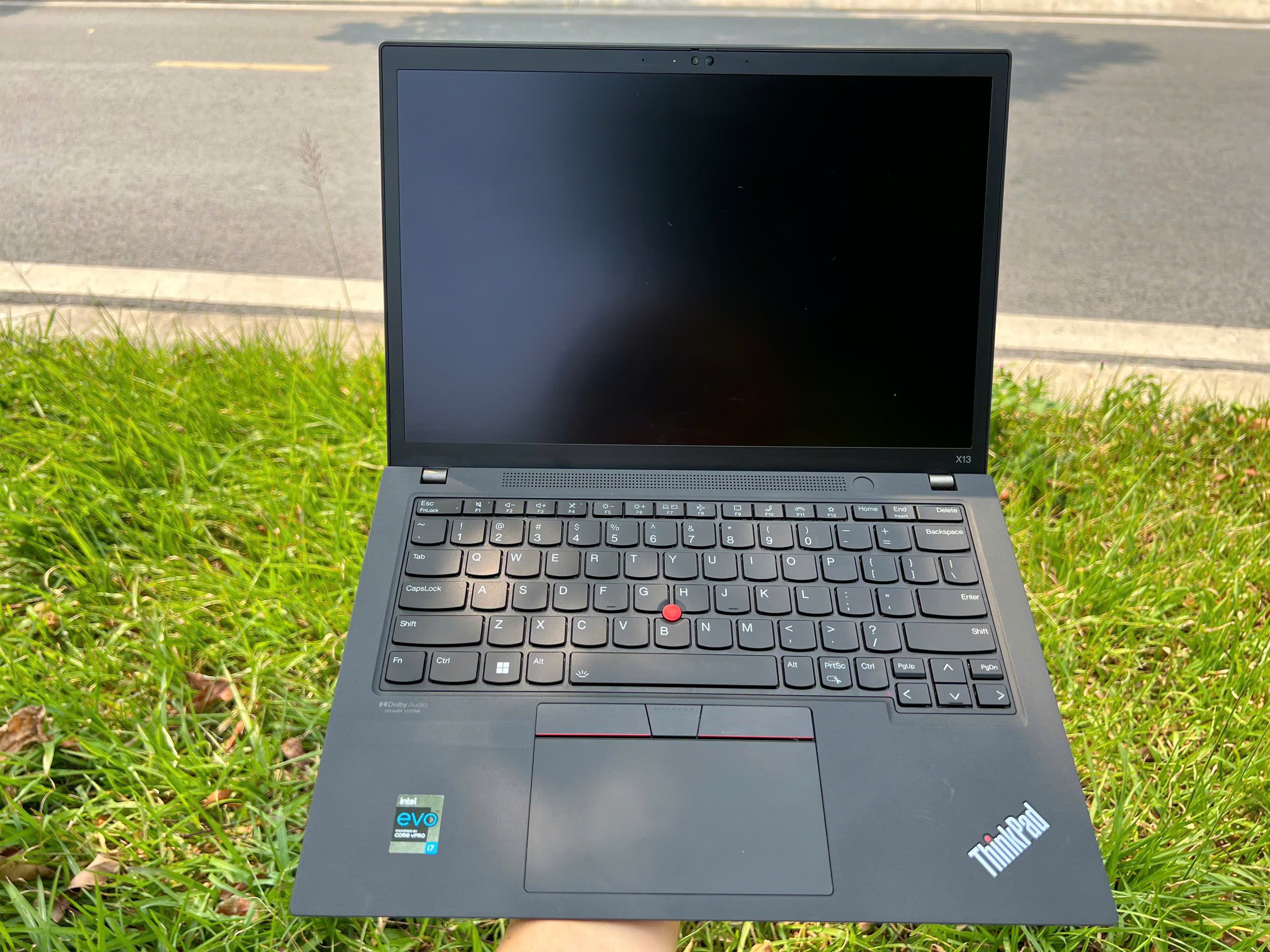 ThinkPad X13 Gen 2 Core i7-1185G7, RAM 16GB, SSD 256B, FHD sẵn LTE 4G