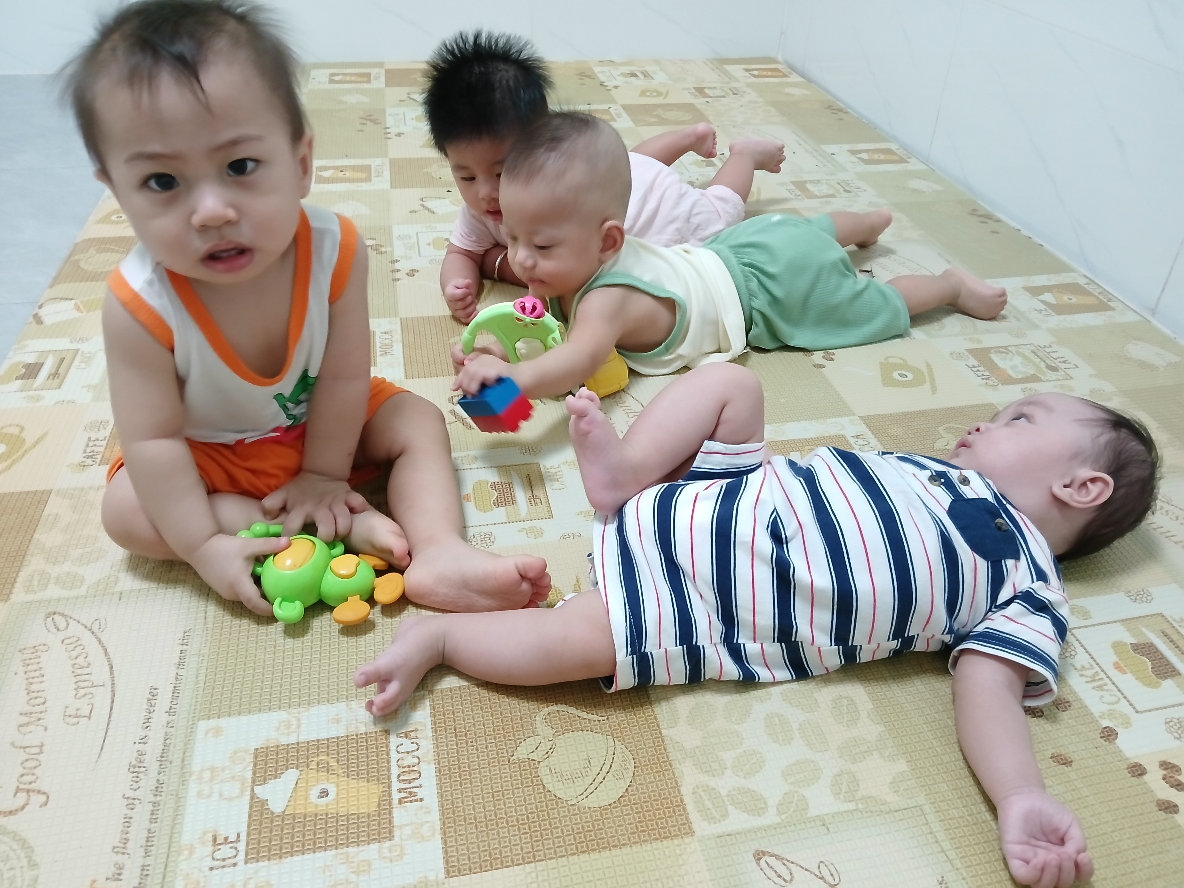 Nhận giữ  trẻ từ 3 tháng  Tp.HCM Nhận giữ  trẻ từ 3 tháng  Tp.HCM