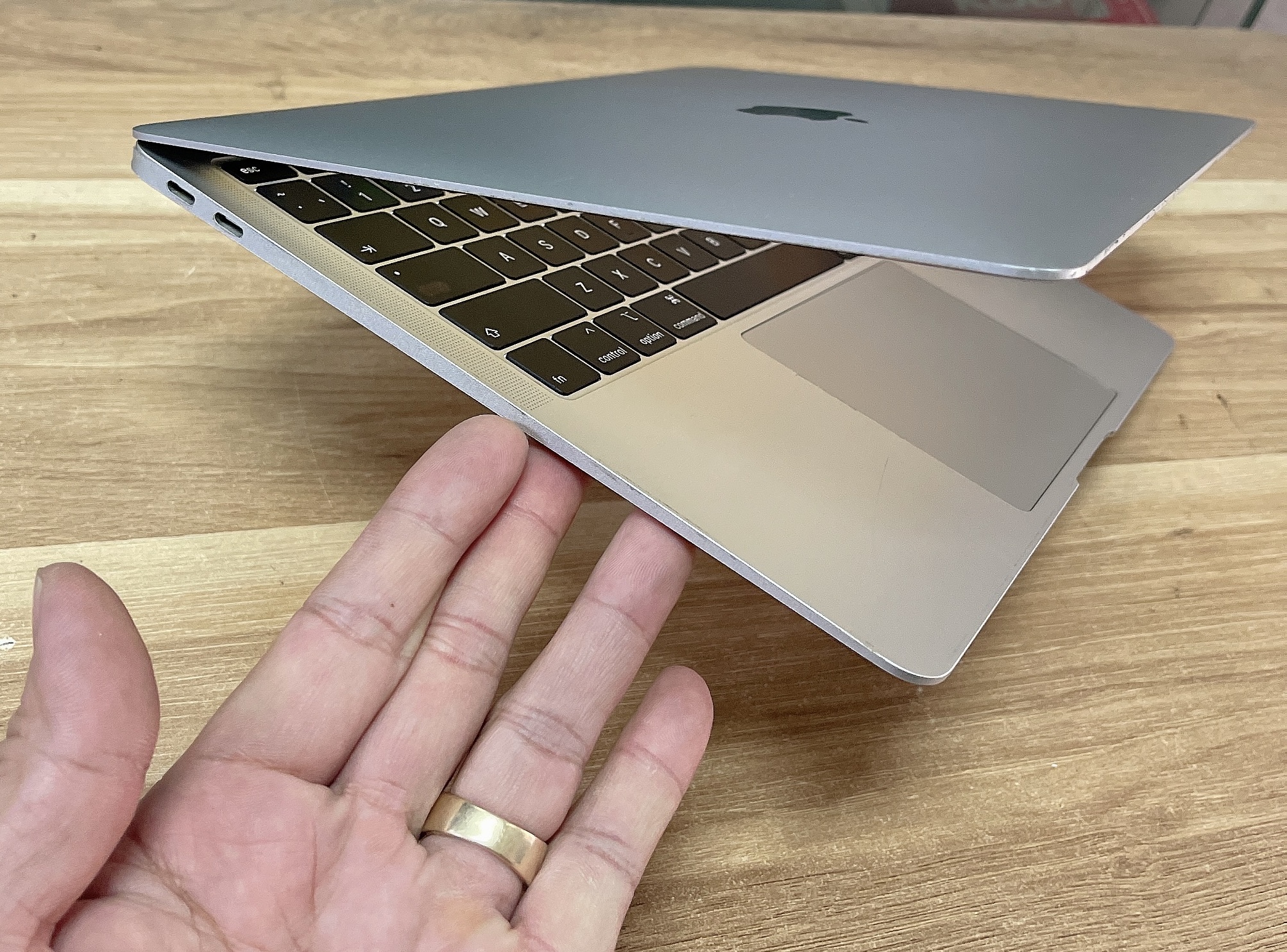 3 Macbook Air 2019 Retina Core I5, Ram 8Gb, SSD, Màn 13.3"Rentina 3 Macbook Air 2019 Retina Core I5, Ram 8Gb, SSD, Màn 13.3"Rentina