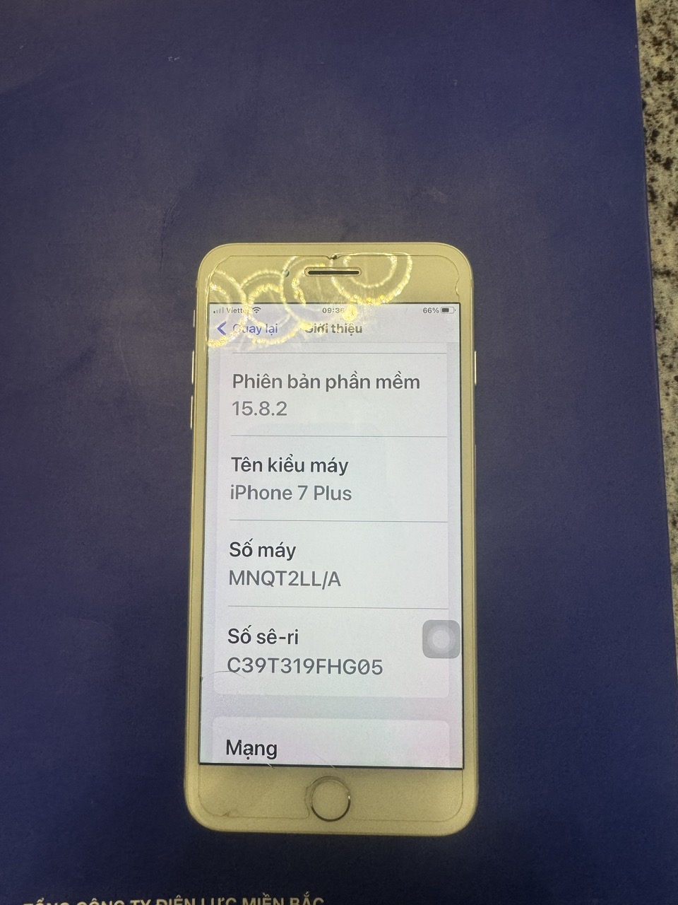 Dư máy 7plus 32g, trắng