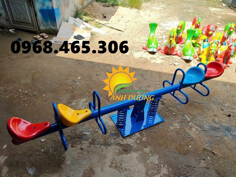 Bập bênh sắt trẻ em, bập bênh đế cong mầm non