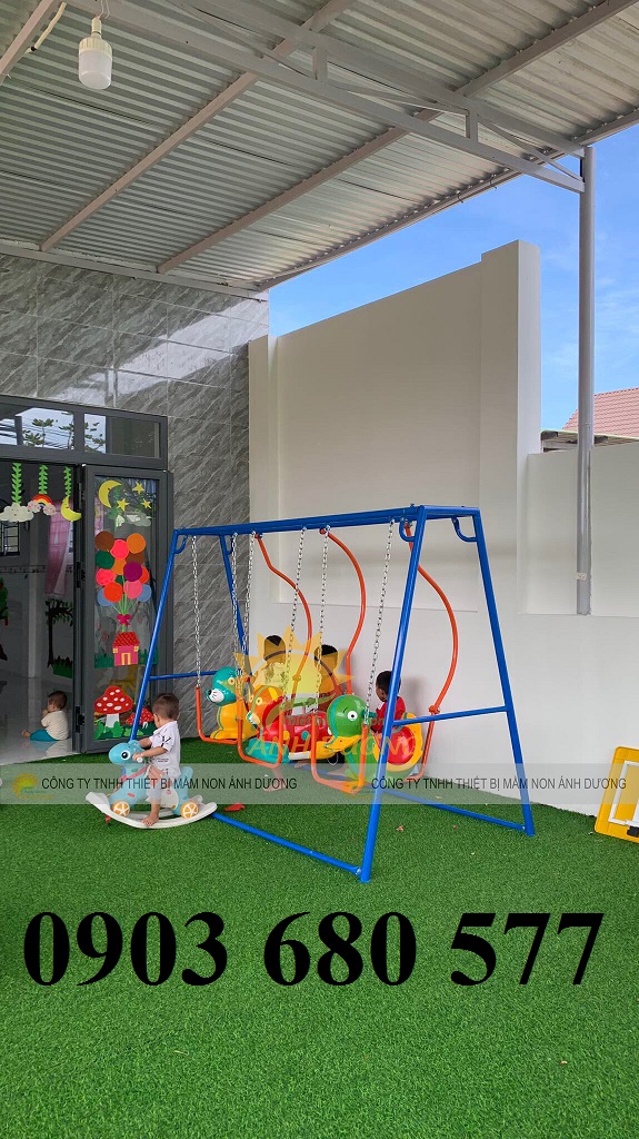 2 Xích đu 3 con vật 3 chỗ ngồi cho trẻ em mầm non 2 Xích đu 3 con vật 3 chỗ ngồi cho trẻ em mầm non