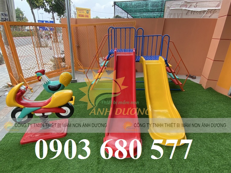 1 Cầu trượt ngoài trời 2 lứa tuổi cho trẻ em mầm non 1 Cầu trượt ngoài trời 2 lứa tuổi cho trẻ em mầm non