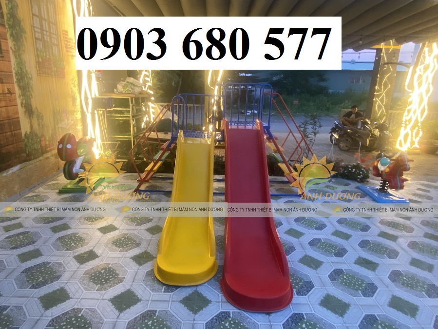 4 Cầu trượt ngoài trời 2 lứa tuổi cho trẻ em mầm non 4 Cầu trượt ngoài trời 2 lứa tuổi cho trẻ em mầm non