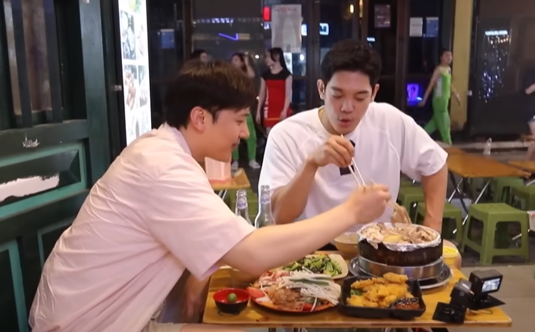 Làm thế nào để quán ăn thu hút khách Hàn tại Đà Nẵng Làm thế nào để quán ăn thu hút khách Hàn tại Đà Nẵng