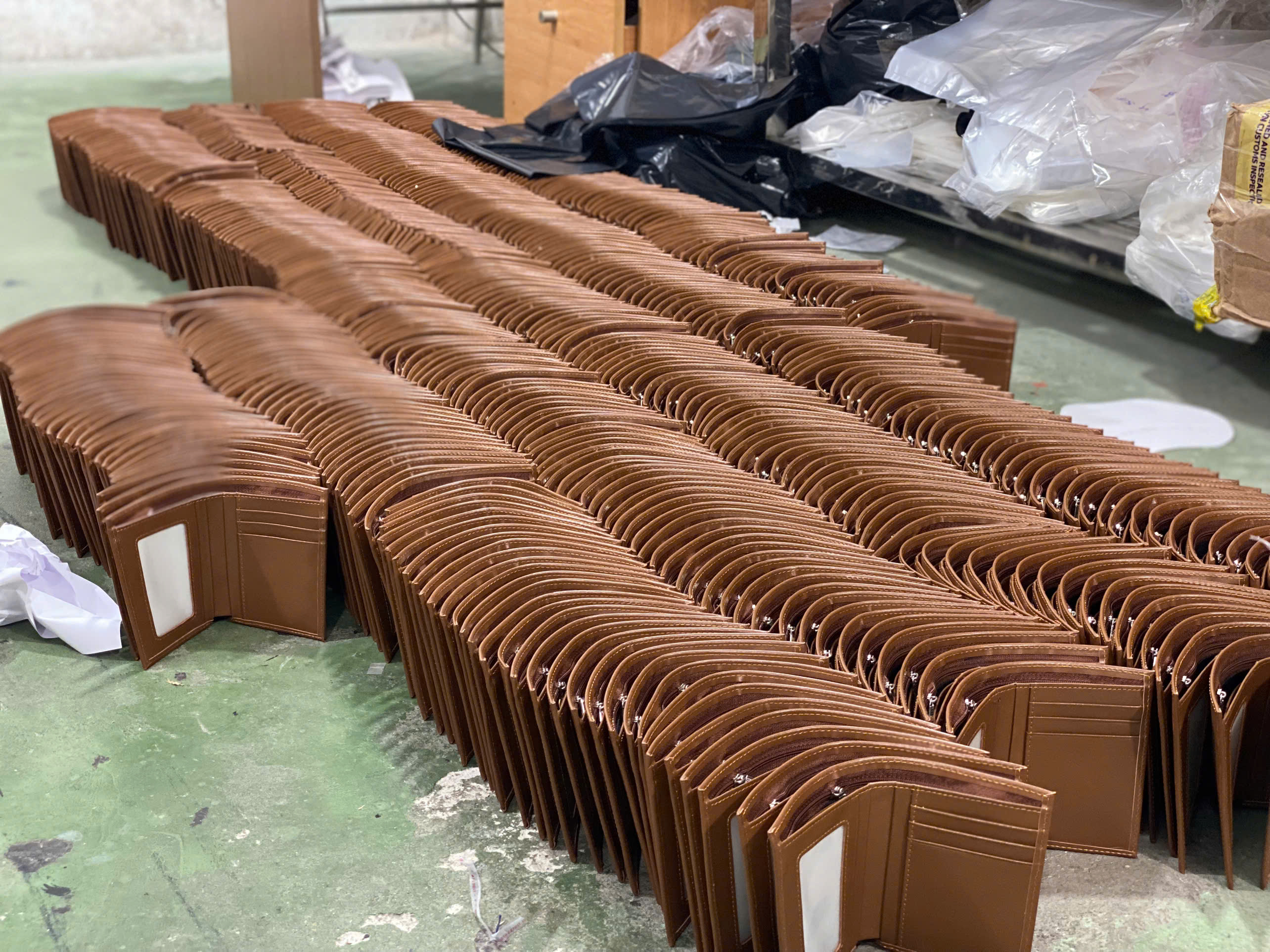 Nguồn Hàng Quà Tặng Doanh Nghiệp   Giải Pháp Tri Ân Đối Tác Chuyên Nghiệp Nguồn Hàng Quà Tặng Doanh Nghiệp   Giải Pháp Tri Ân Đối Tác Chuyên Nghiệp