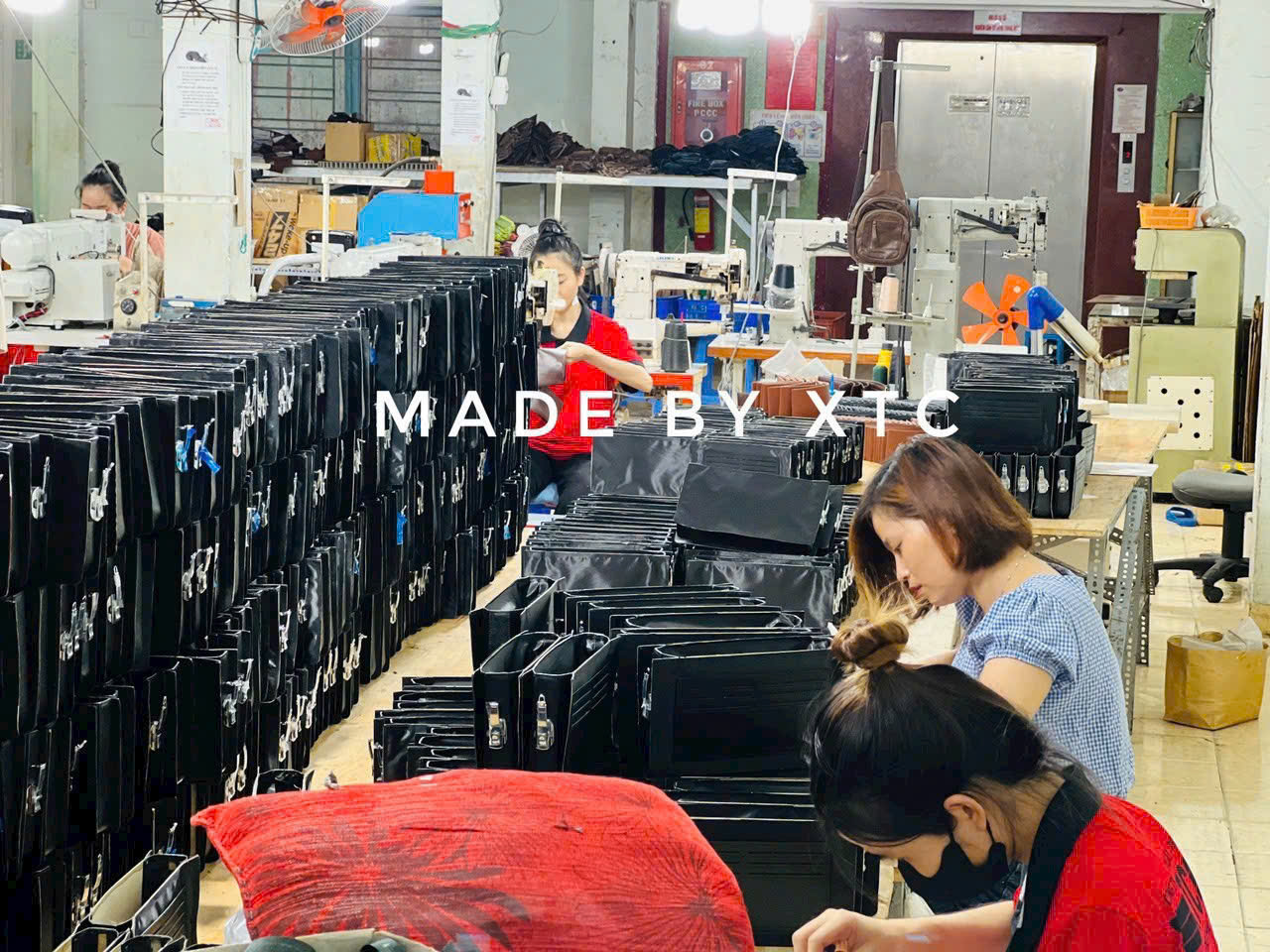 5 Xưởng Sản Xuất Sản Phẩm Đồ Da Cao Cấp Trực Tiếp 5 Xưởng Sản Xuất Sản Phẩm Đồ Da Cao Cấp Trực Tiếp