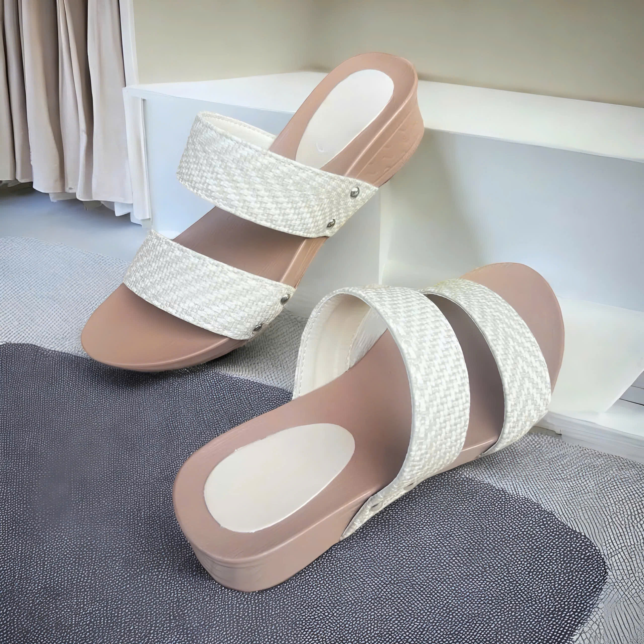 Xưởng QUỐC ĐỊNH sản xuất giày dép nam nữ