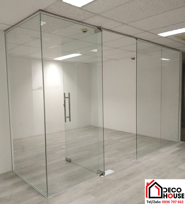 Cách thiết kế cửa kính văn phòng để tối ưu ánh sáng tự nhiên Cách thiết kế cửa kính văn phòng để tối ưu ánh sáng tự nhiên