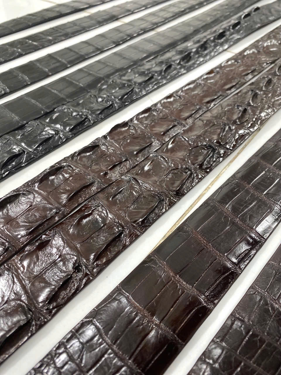 Xưởng Đồ Da Cao Cấp Chuyên Sản Xuất Thời Trang Nam Nữ