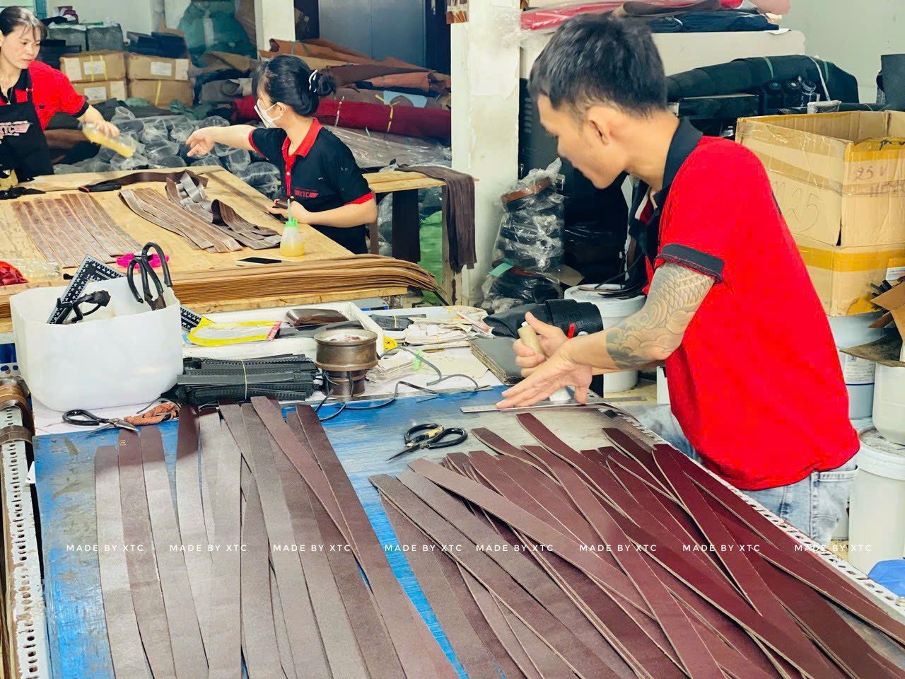 5 Xưởng Đồ Da Cao Cấp Chuyên Sản Xuất Thời Trang Nam Nữ