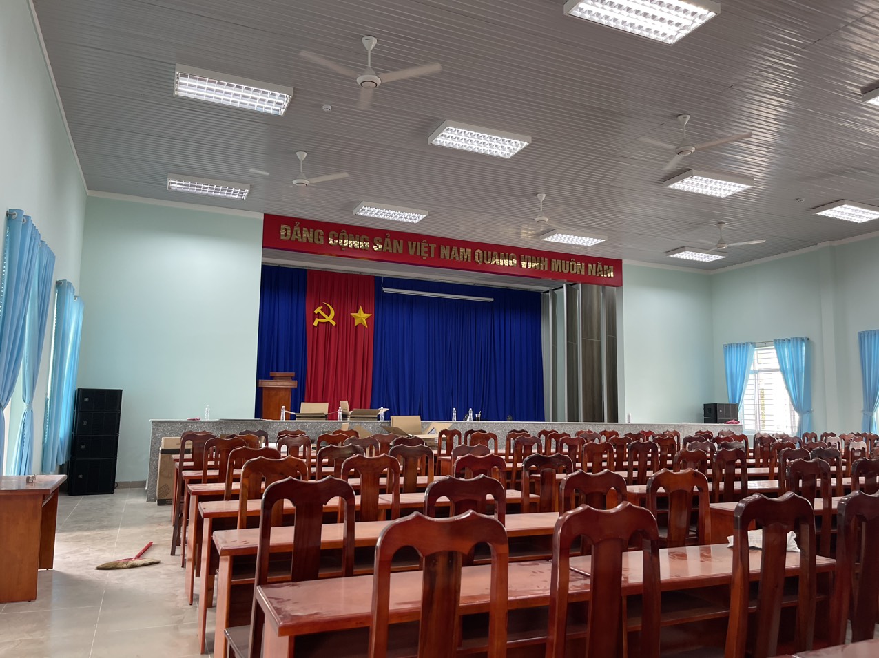 Tư vấn lắp đặt dàn âm thanh hội trường THÔN - XÃ Tư vấn lắp đặt dàn âm thanh hội trường THÔN - XÃ