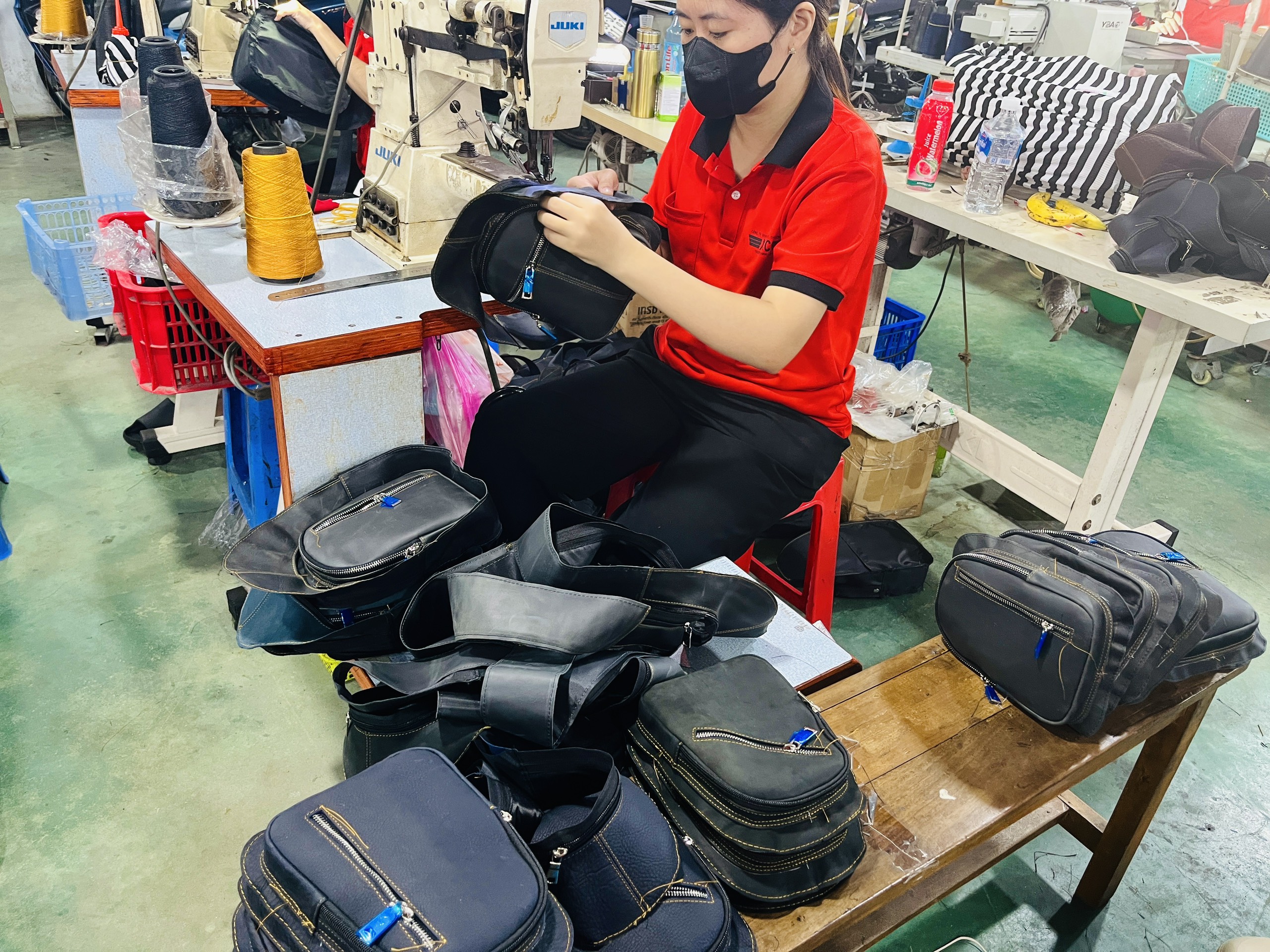 Xưởng sản xuất trực tiếp đồ da Xưởng sản xuất trực tiếp đồ da