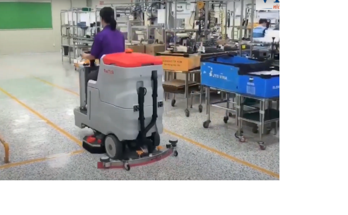 Máy chà sàn ngồi lái chất lượng cao Kenper Flexi 715B Máy chà sàn ngồi lái chất lượng cao Kenper Flexi 715B