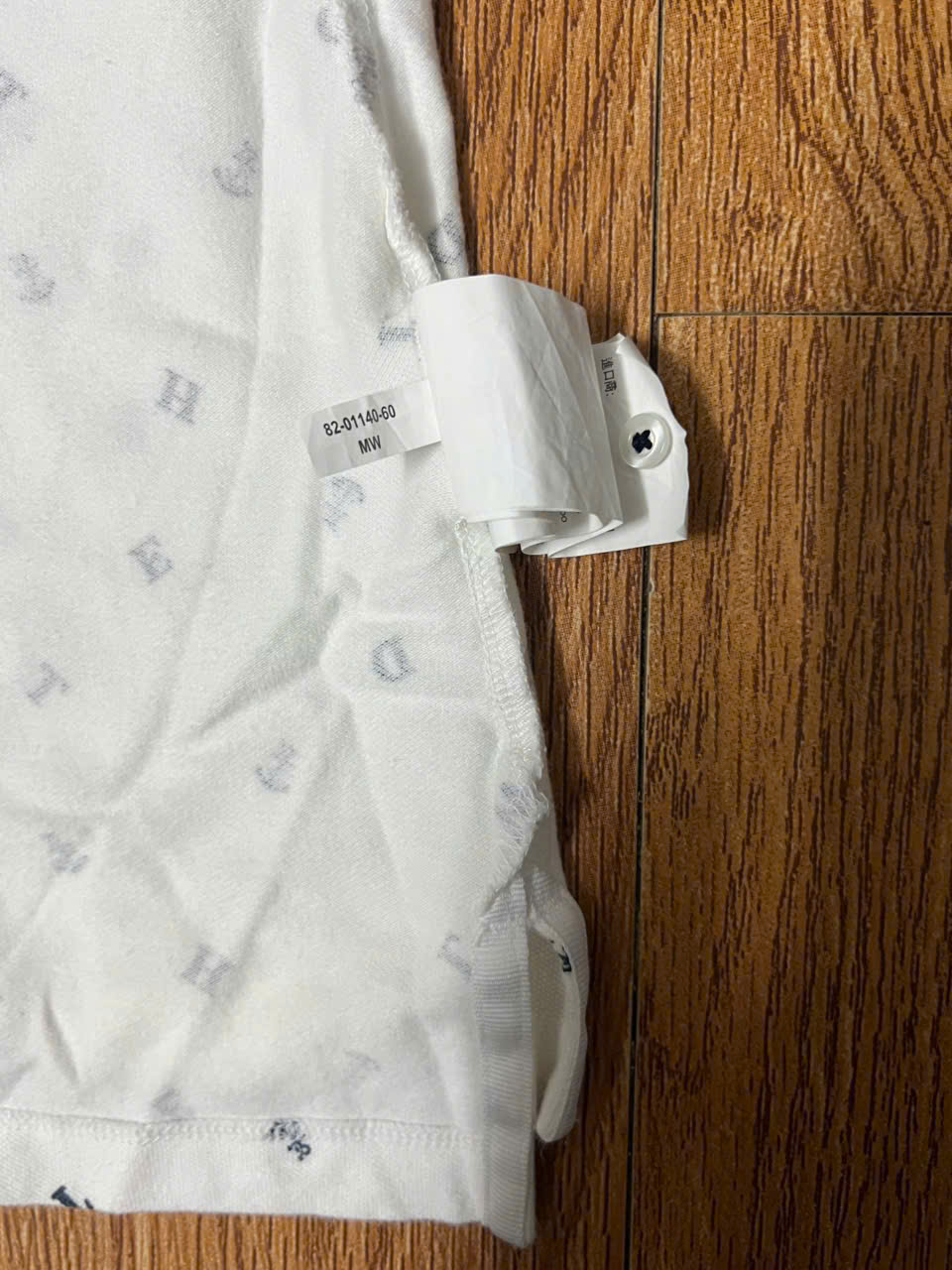 2 Thanh Lý Áo Polo Chính Hãng Bossini Và Hugo Boss