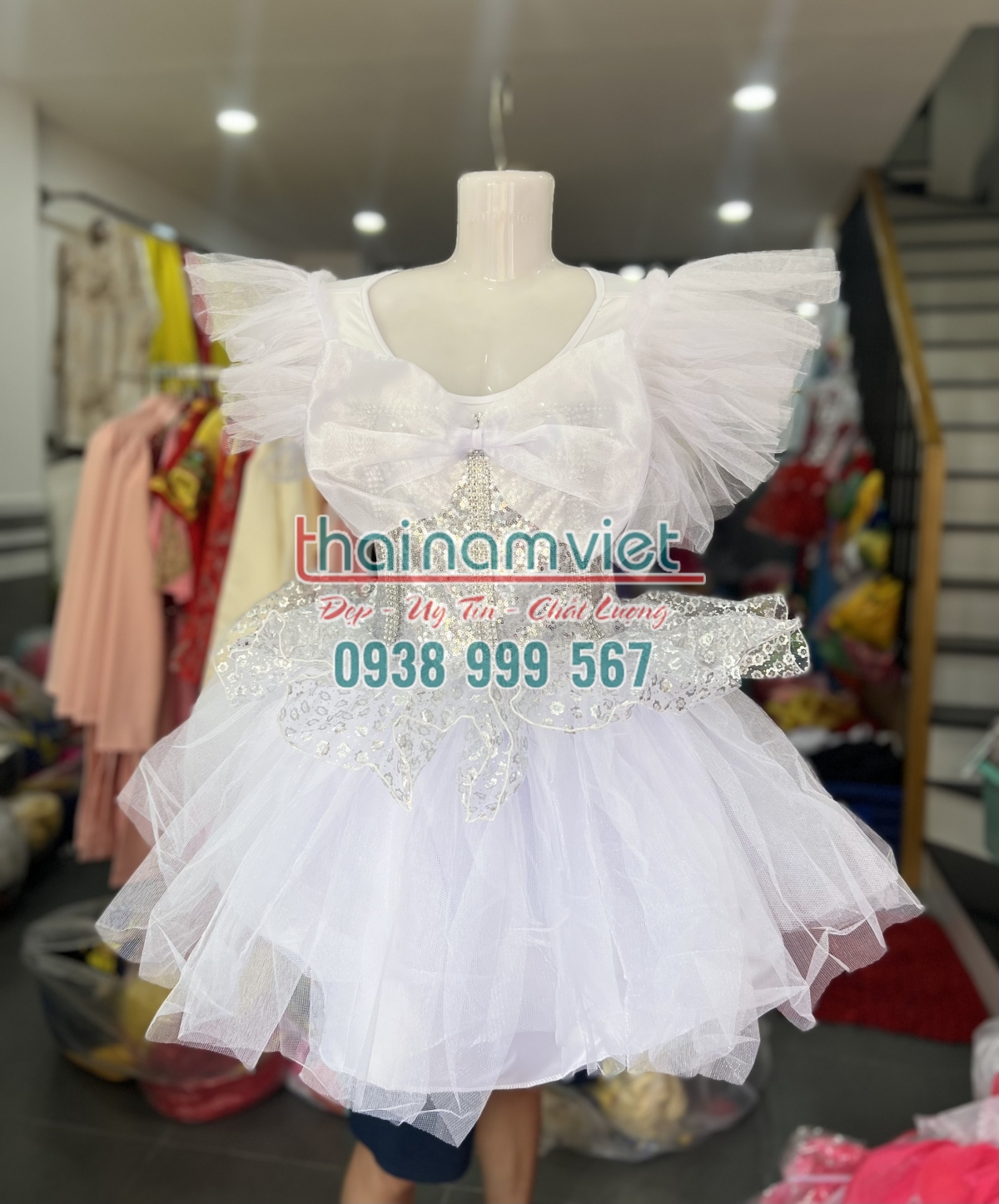 4 Xưởng May Trang phục biểu diễn tại tphcm