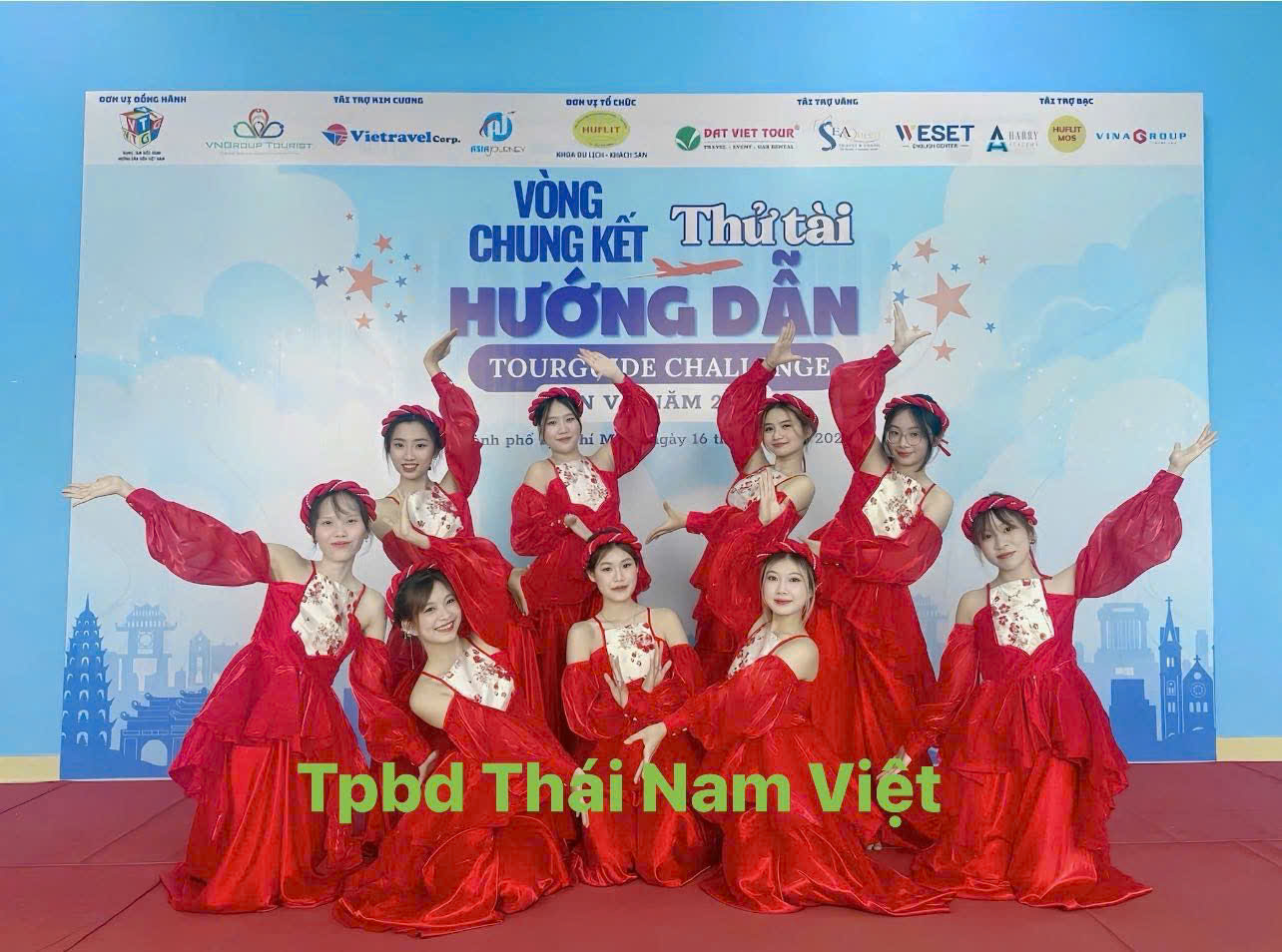 1 Xưởng May Trang phục biểu diễn tại tphcm