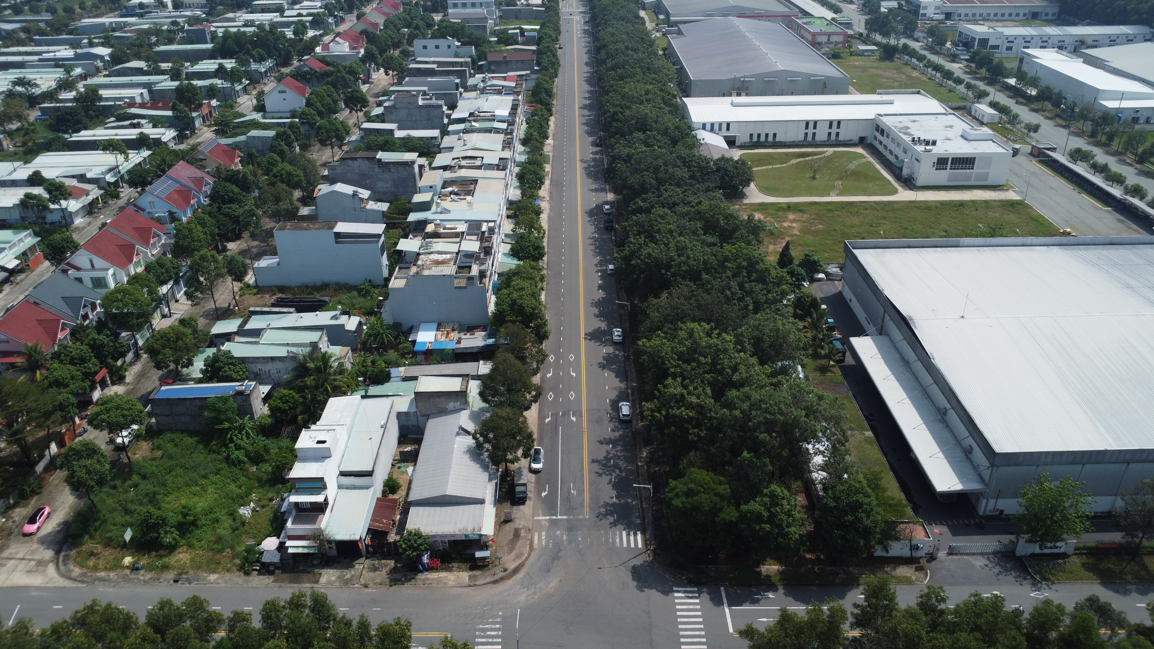 Bán Nhà 1 Trệt 3 Lầu   Vị Trí Đẹp Phường Chánh Phú Hòa, TP.HCM Bán Nhà 1 Trệt 3 Lầu   Vị Trí Đẹp Phường Chánh Phú Hòa, TP.HCM