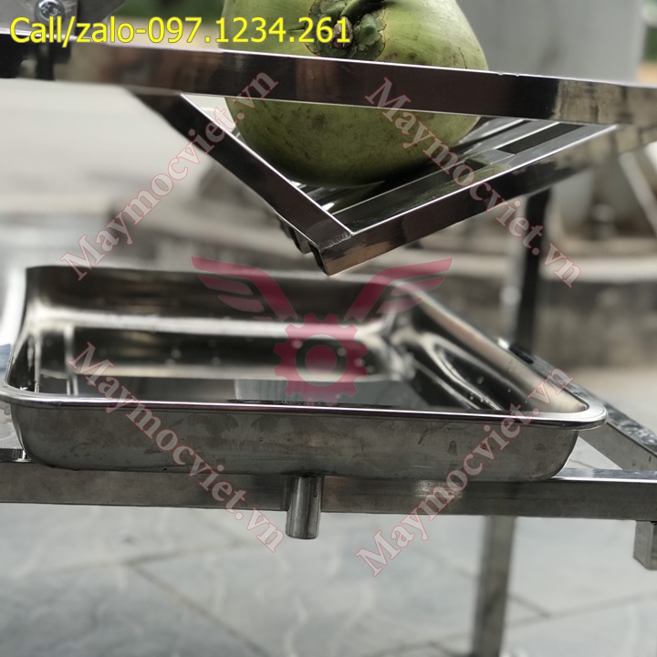 2 Thiết bị bổ và đục lỗ dừa tươi VM304 giá rẻ