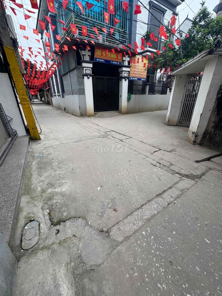 Chính chủ cần bán nhà 57,9m2 x 3 tầng có 4 phòng ngủ tại Đại Thành, Quốc Oai