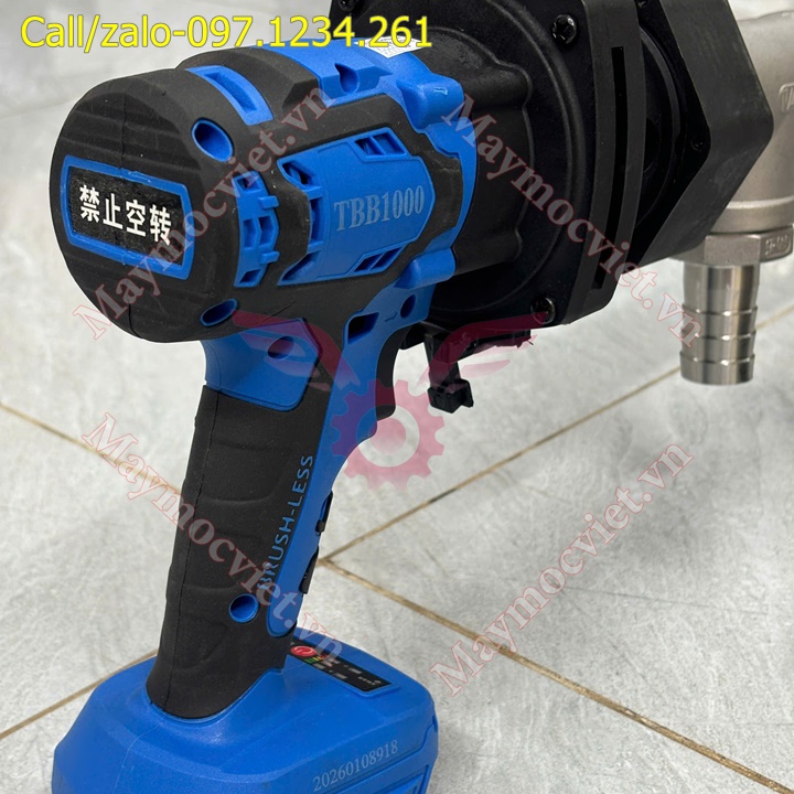 2 Máy bơm hóa chất chạy pin Turbo TBB1000 giá rẻ