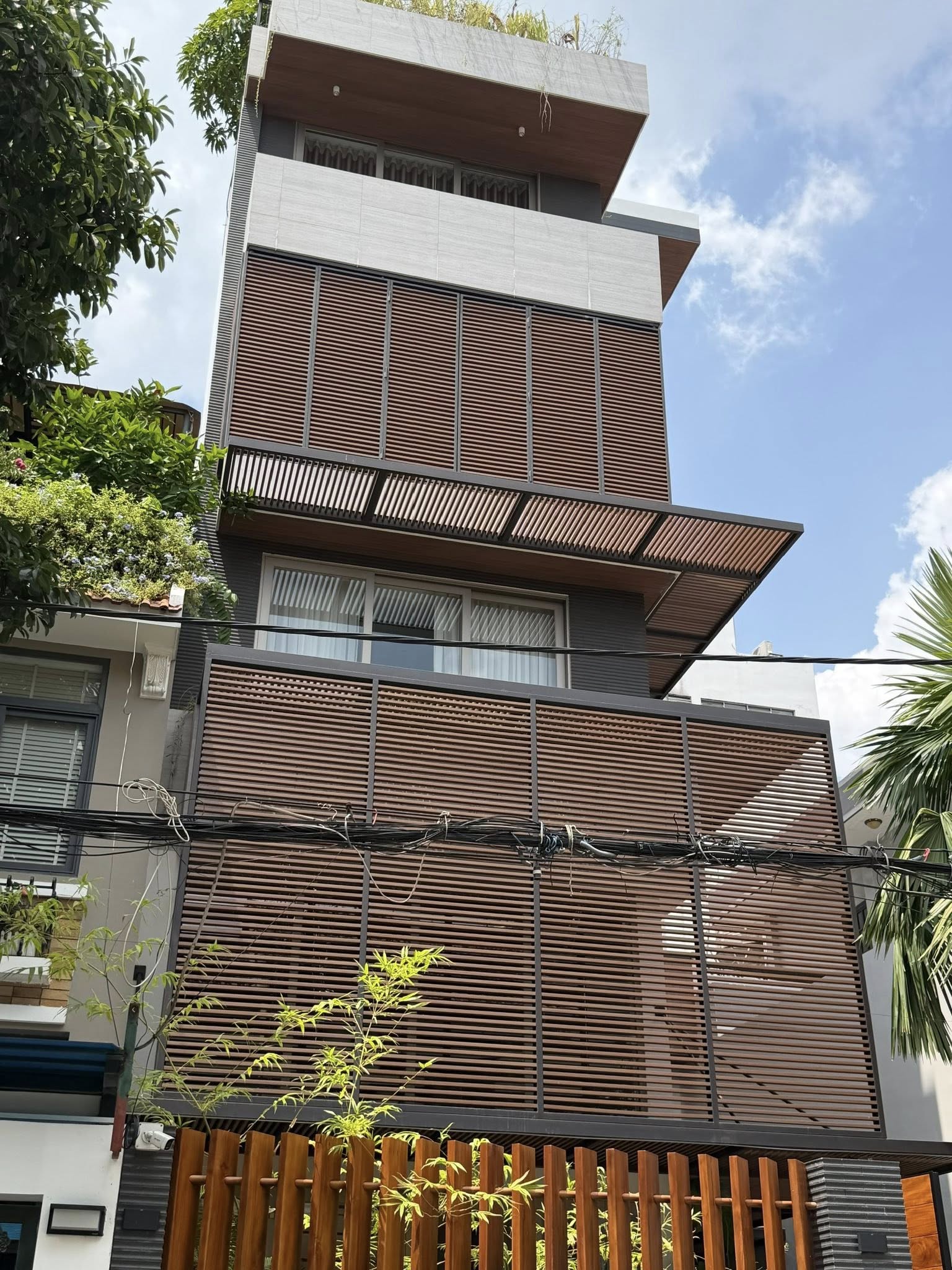 1 Gỗ nhựa cho trang trí ngoại thất