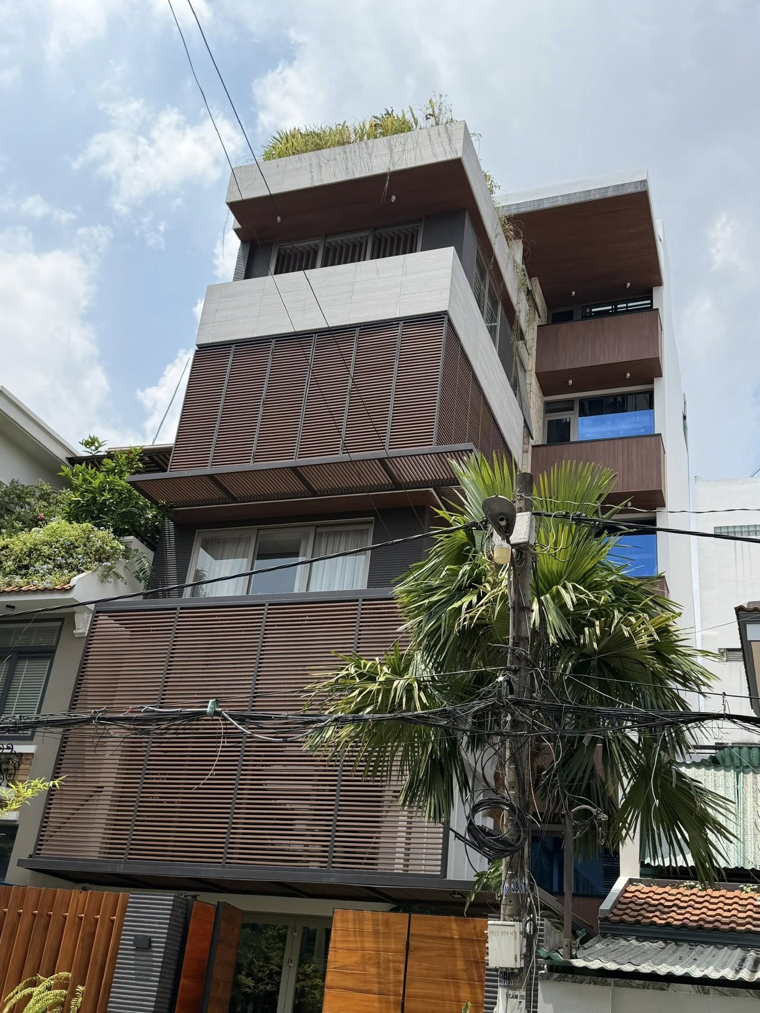 4 Gỗ nhựa cho trang trí ngoại thất