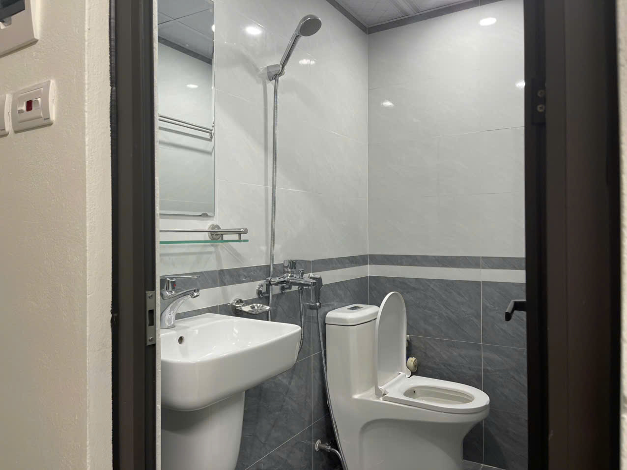 3 Chính chủ cho thuê căn hộ CC MINI 27/9/8 đường Tây Mỗ, Phường Đại Mỗ, Nam Từ Liêm.