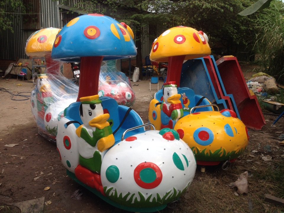 4 Xe lửa điện tàu điện trẻ em xe lửa con vịt xe lửa nấm khu vui chơi 4 Xe lửa điện tàu điện trẻ em xe lửa con vịt xe lửa nấm khu vui chơi