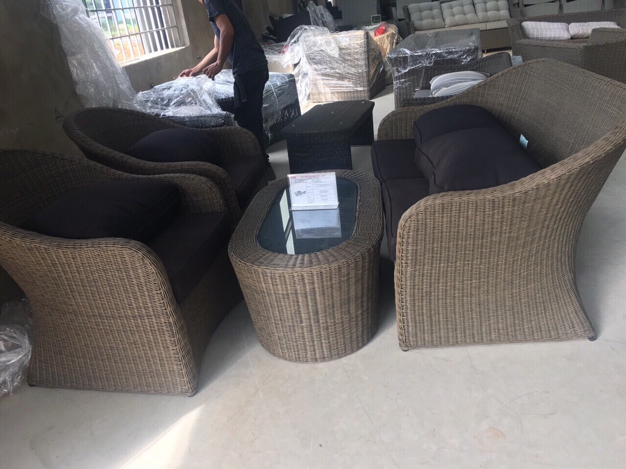 Bàn ghế, ô dù hàng xuất thừa công tại Mây Việt Bàn ghế, ô dù hàng xuất thừa công tại Mây Việt