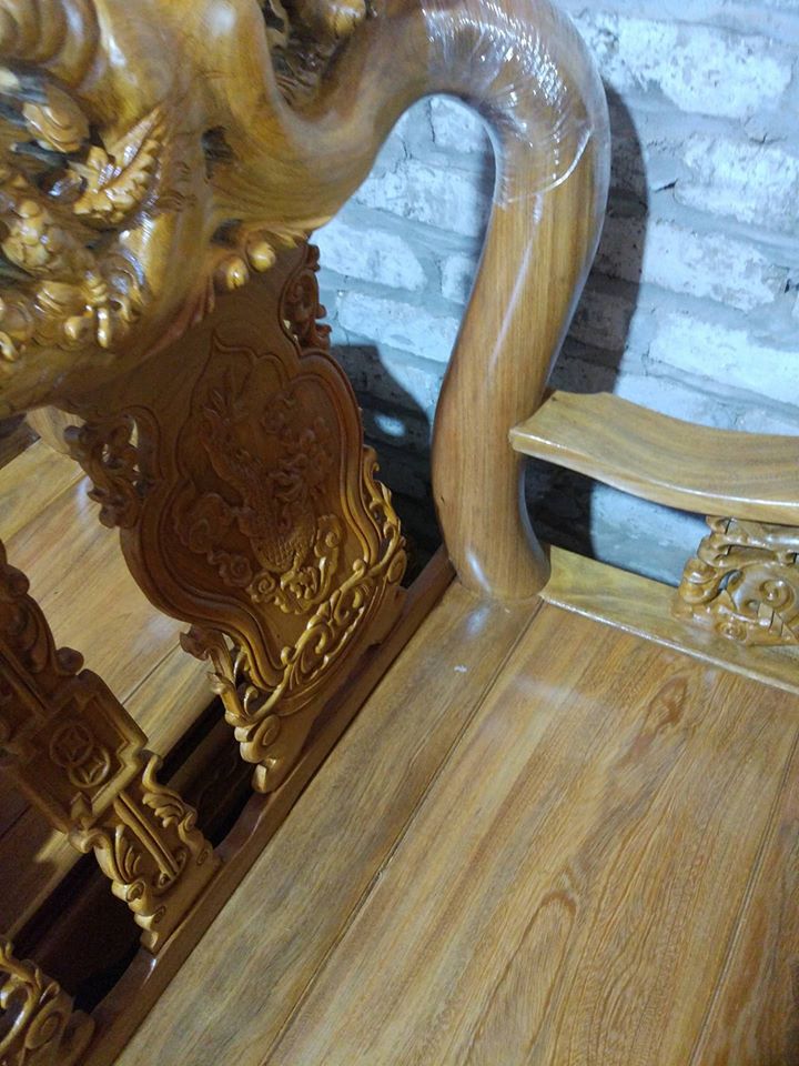 7 Bộ bàn ghế giả cổ trạm tứ linh gỗ lim tay 12