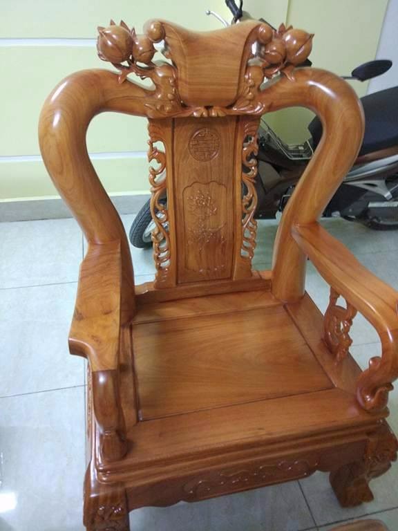 2 Bộ bàn ghế trạm khắc Minh quốc đào gỗ gõ đỏ cột 10 và cột 12 2 Bộ bàn ghế trạm khắc Minh quốc đào gỗ gõ đỏ cột 10 và cột 12