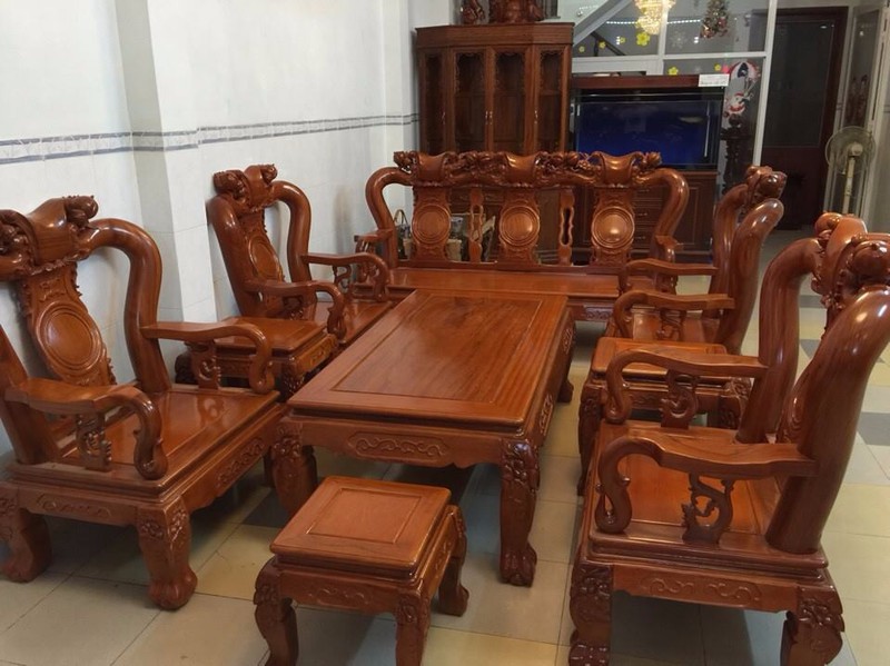 6 Bộ bàn ghế trạm khắc Minh quốc đào gỗ gõ đỏ cột 10 và cột 12 6 Bộ bàn ghế trạm khắc Minh quốc đào gỗ gõ đỏ cột 10 và cột 12