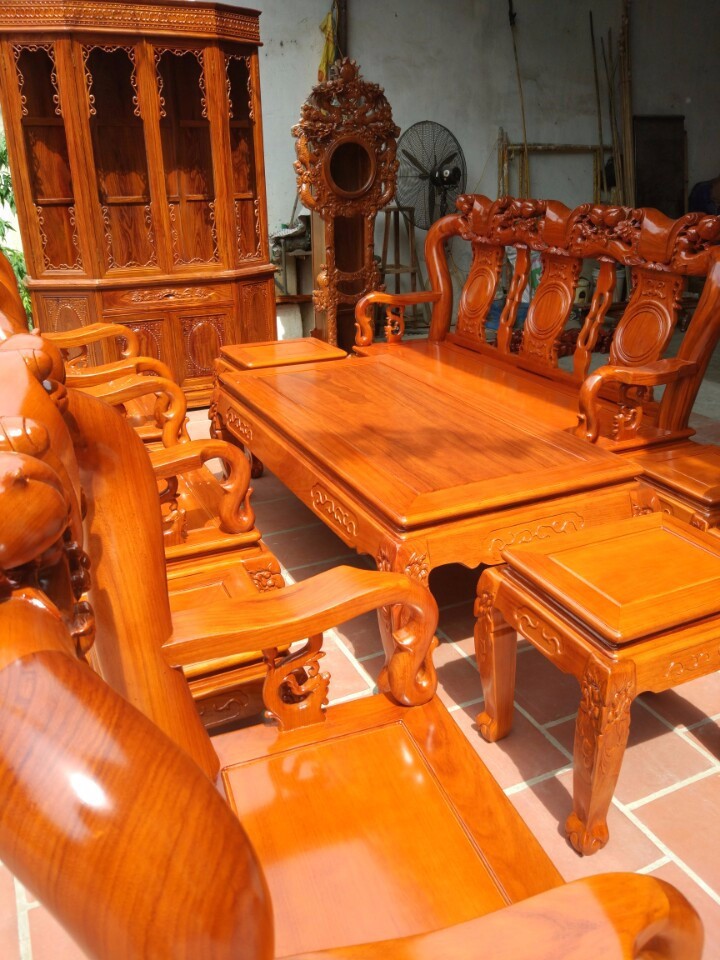 8 Bộ bàn ghế trạm khắc Minh quốc đào gỗ gõ đỏ cột 10 và cột 12 8 Bộ bàn ghế trạm khắc Minh quốc đào gỗ gõ đỏ cột 10 và cột 12