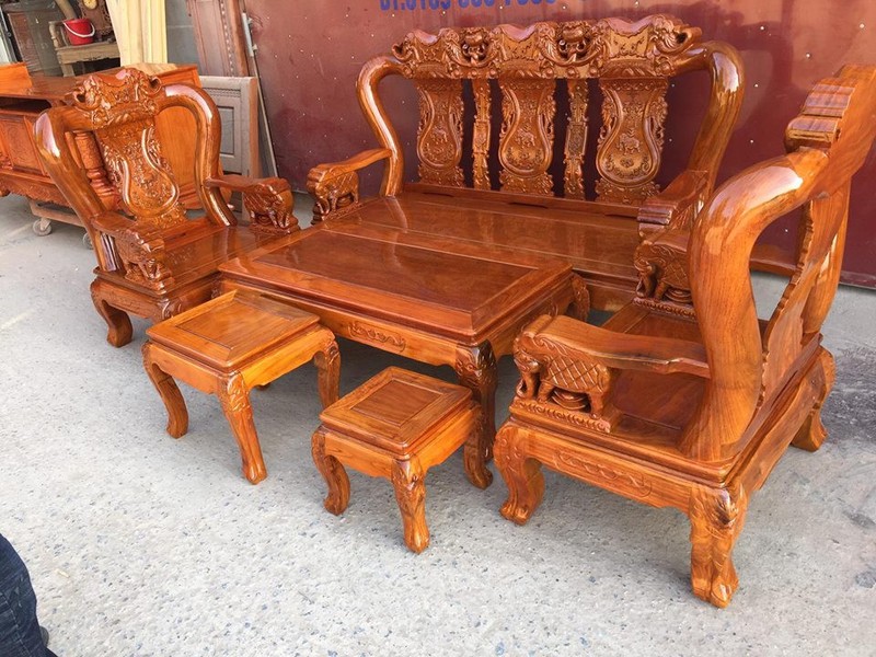 Bộ bàn ghế trạm voi gỗ lim tay 10 và tay 12