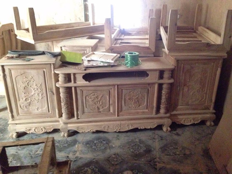 7 Kệ tivi mõ nho gỗ tràm 7 Kệ tivi mõ nho gỗ tràm