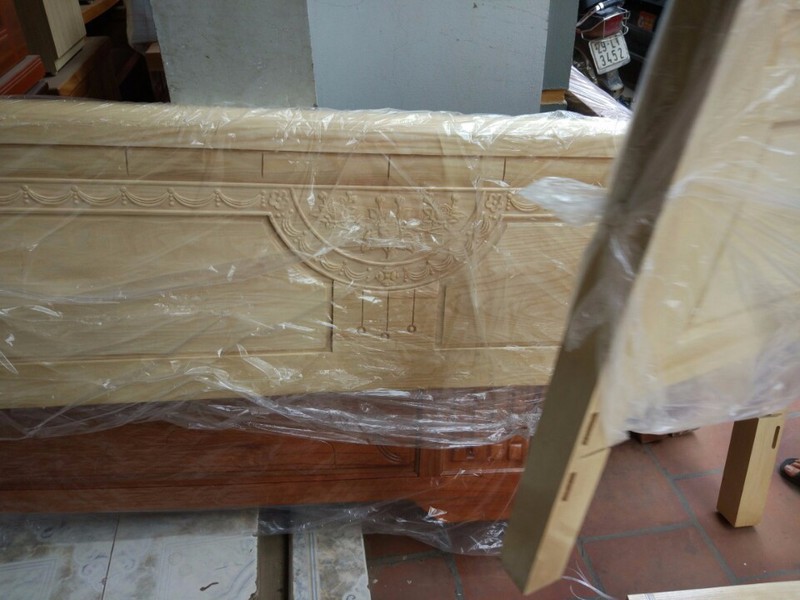 1 Giường Gỗ Sồi Nga
